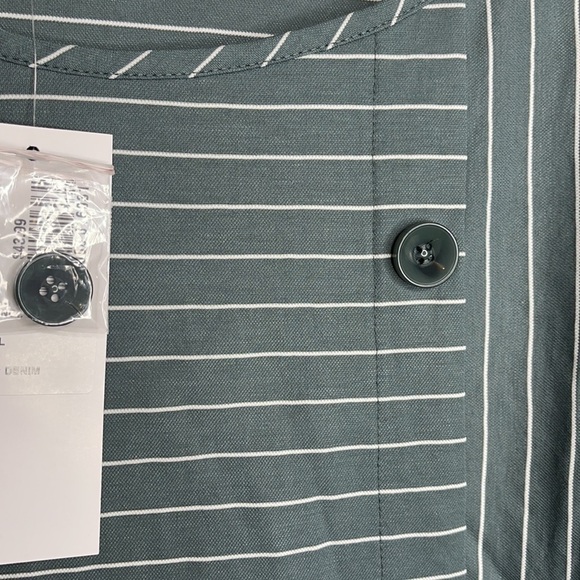 NWT Papillon striped dolman sleeve button top - Picture 6 of 8